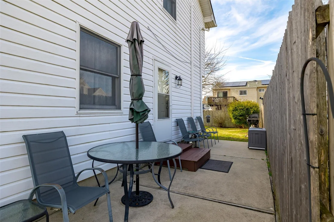 Photo of 334 Granada Parkway