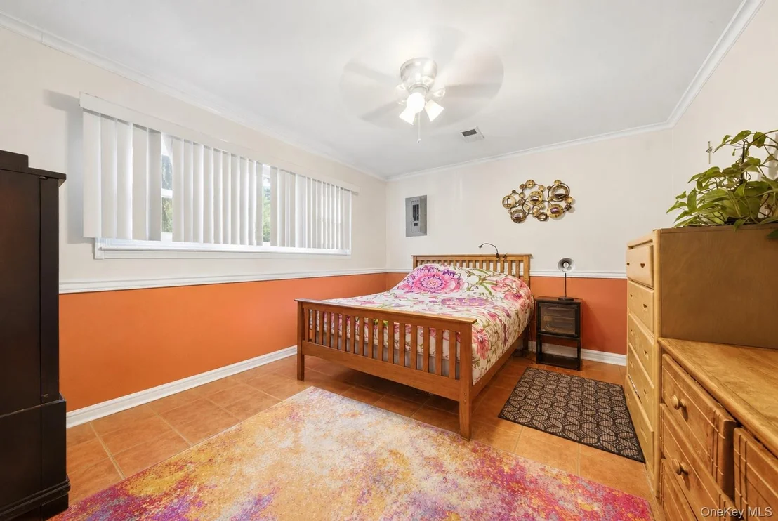 Photo of 785 Sequoia Drive