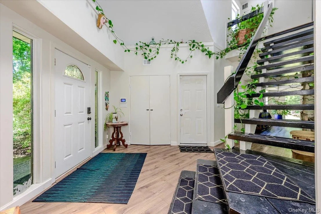 Photo of 35 Melrose Parkway