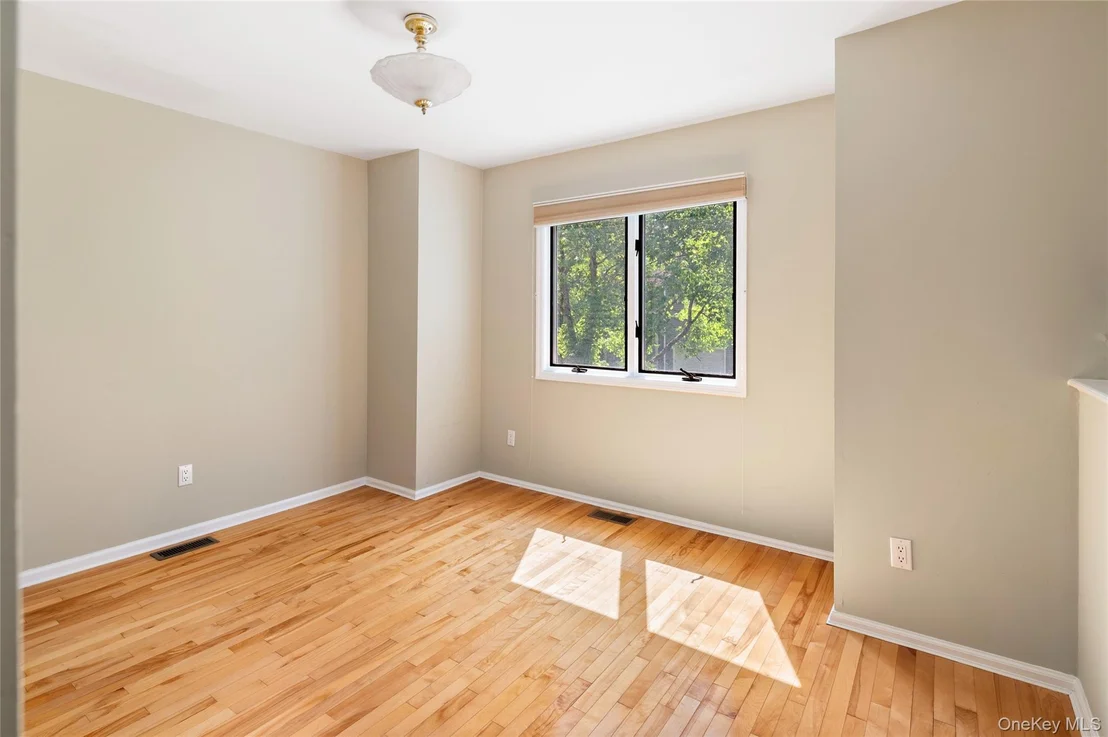 Photo of 1804 Regent Drive
