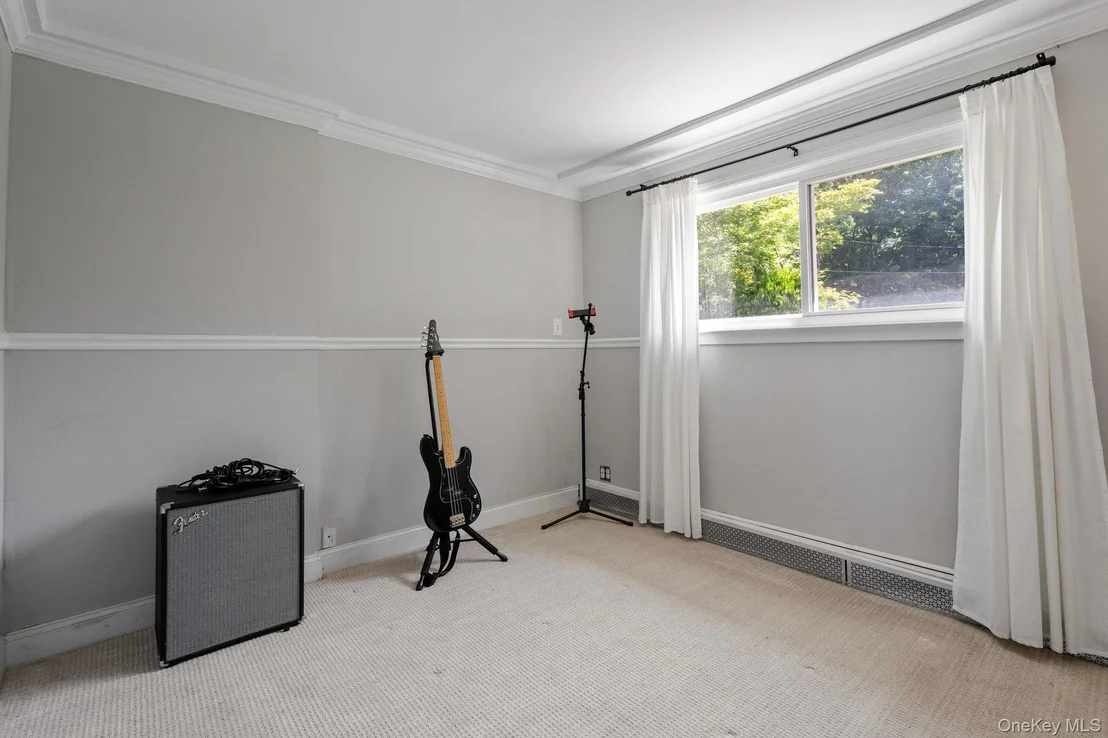 Photo of 12 Riverview Court