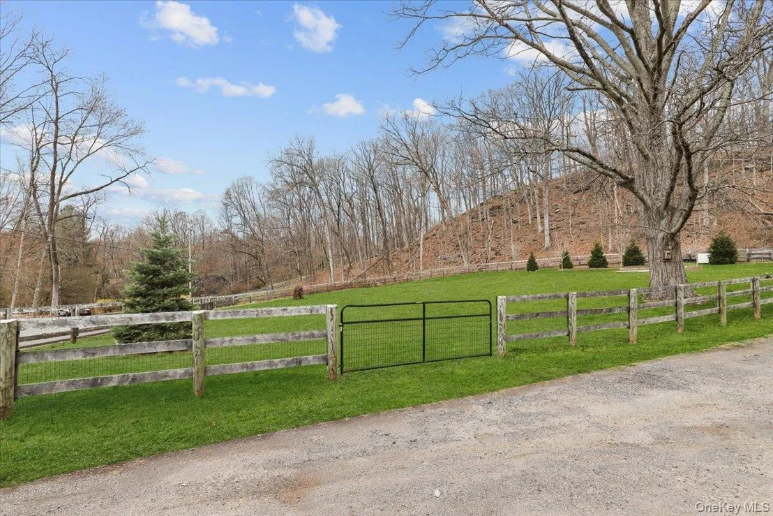 Photo of 6 Annarock Drive