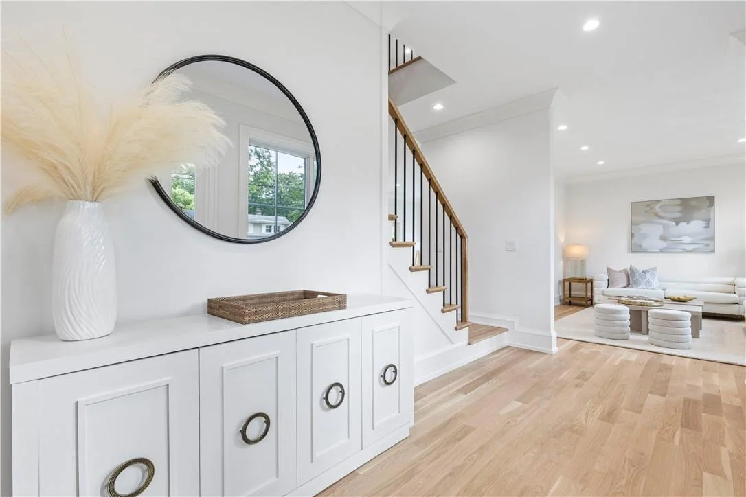 Photo of 7 Red Oak Drive