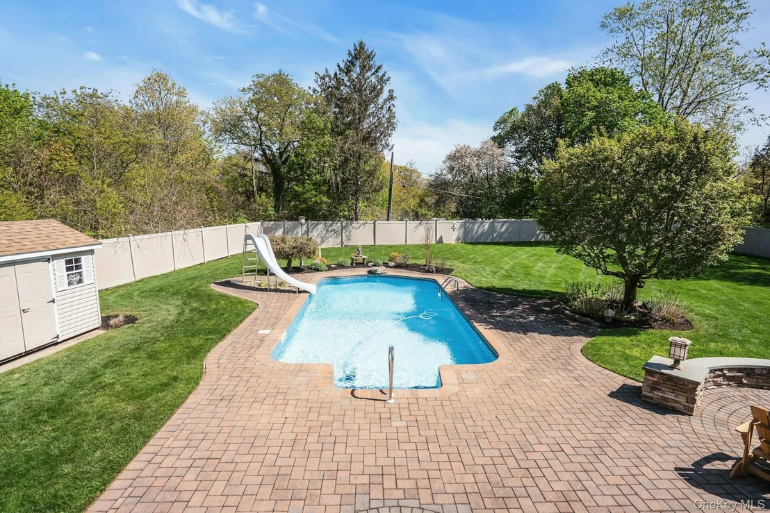 Photo of 101 Hayrick Lane