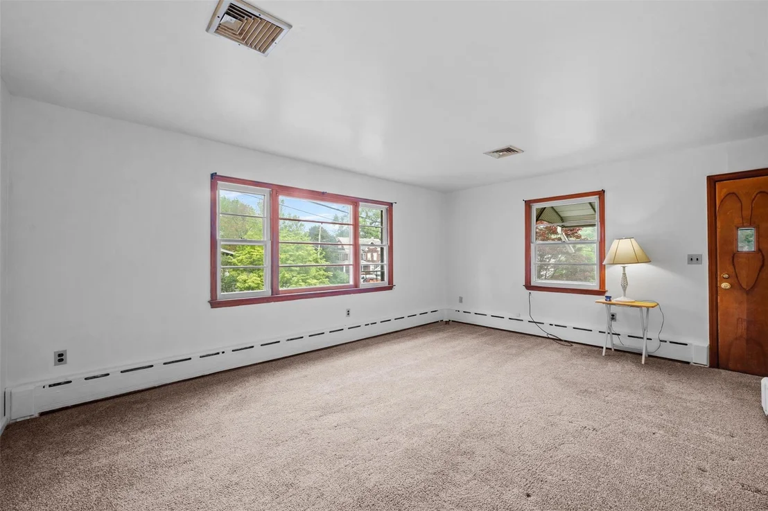 Photo of 420 Nelson Avenue