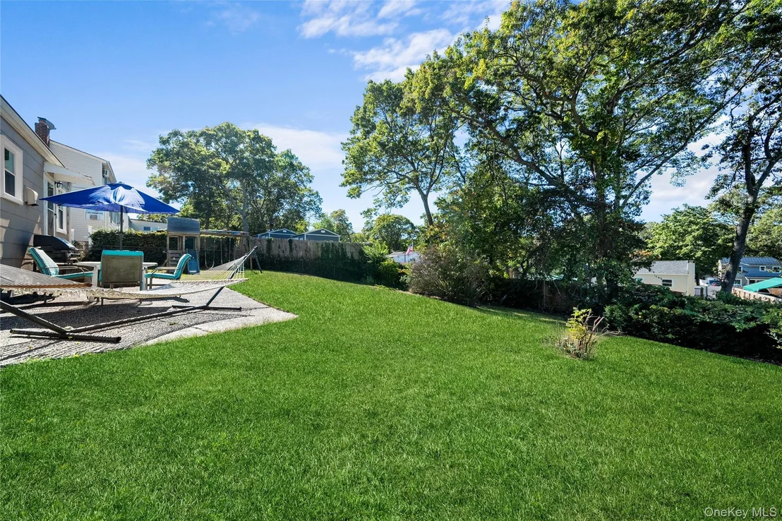 Photo of 98 Paula Boulevard