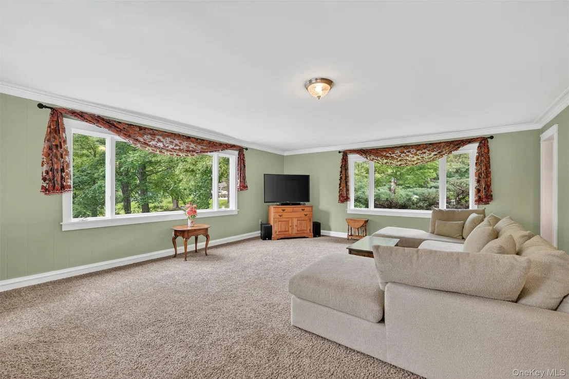 Photo of 8 Mountain Brook Road