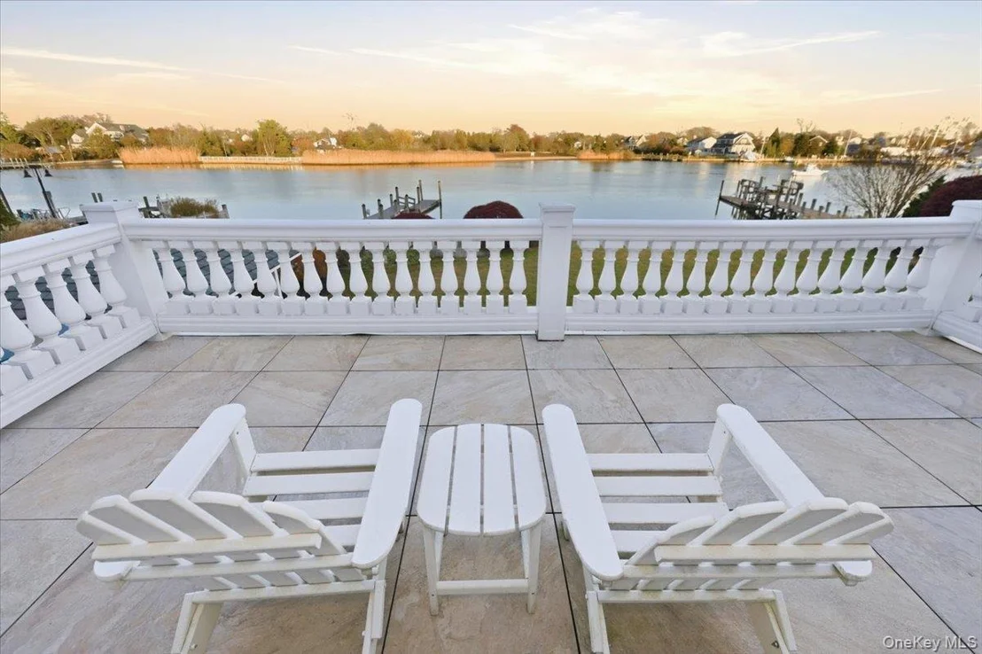 Photo of 165 Peninsula Drive