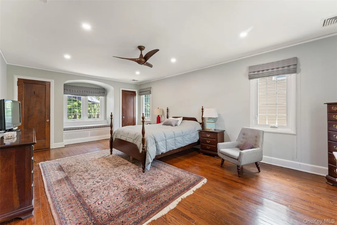 Photo of 40 Parkview Drive