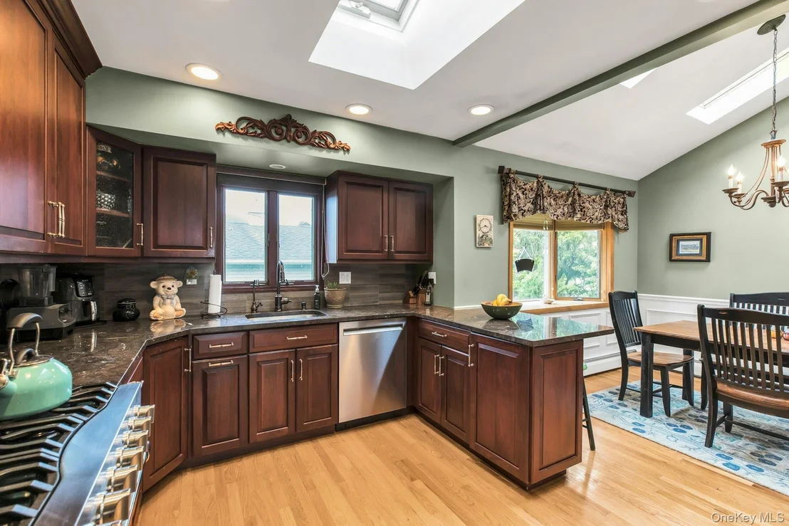 Photo of 12 Whitebirch Lane