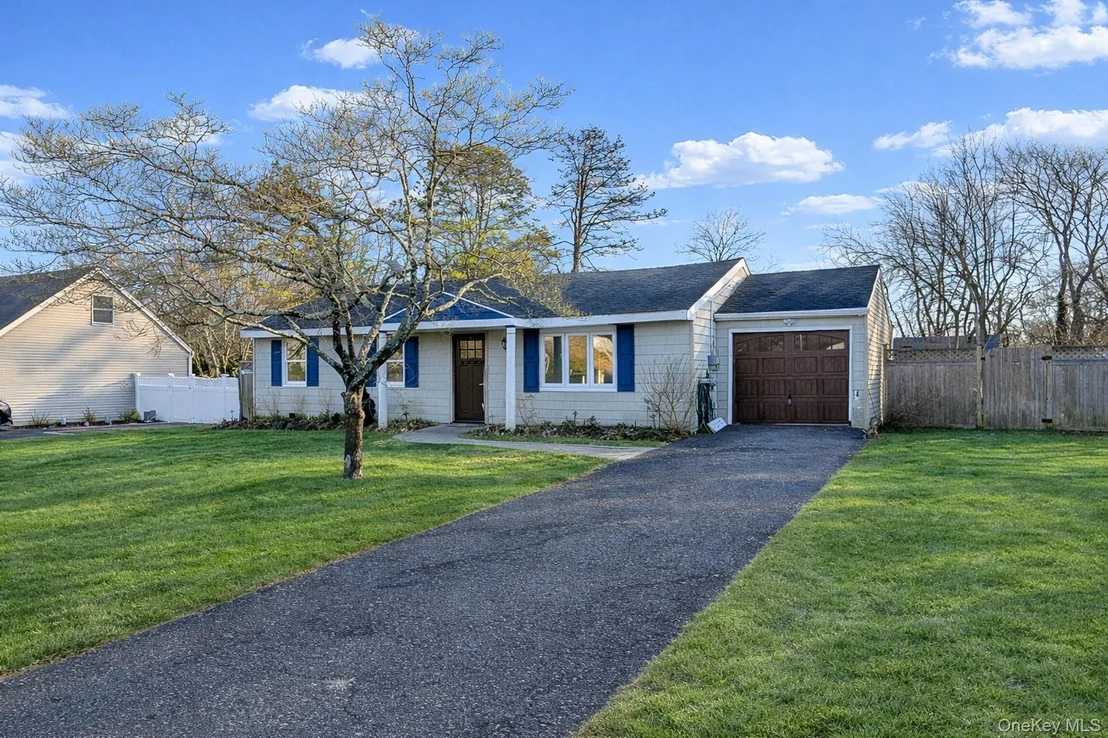 Photo of 20 Ridge Haven Drive