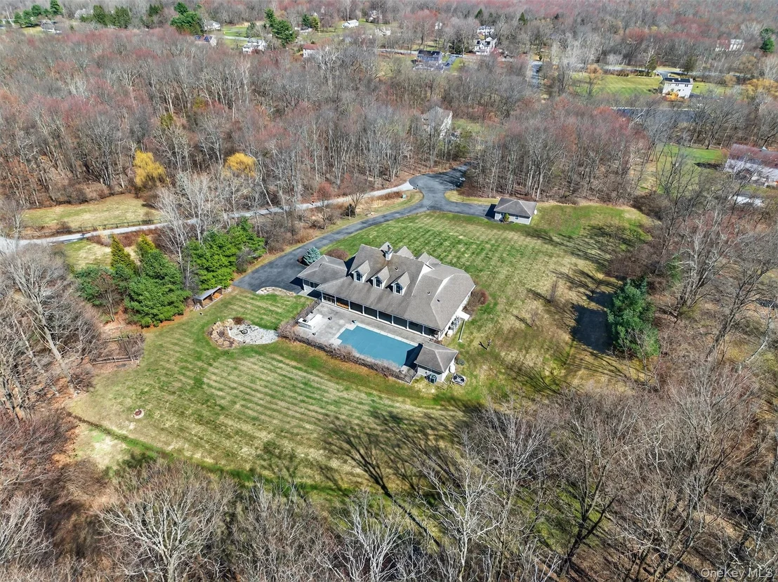 Photo of 5 Deer Meadow Drive
