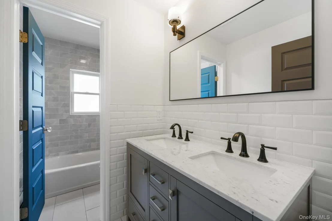 Photo of 54 Hazelton Road