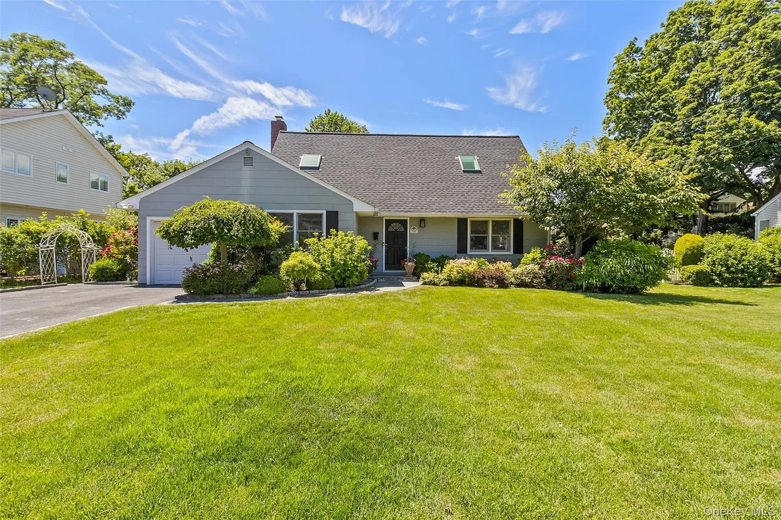 Photo of 116 Huntley Drive