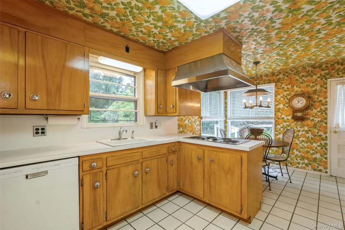 Photo of 5 Hemlock Drive