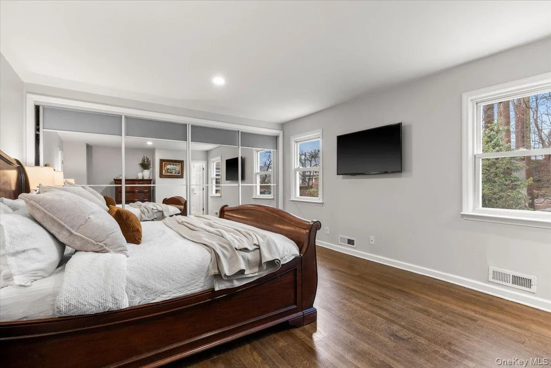 Photo of 14 Edgemont Circle