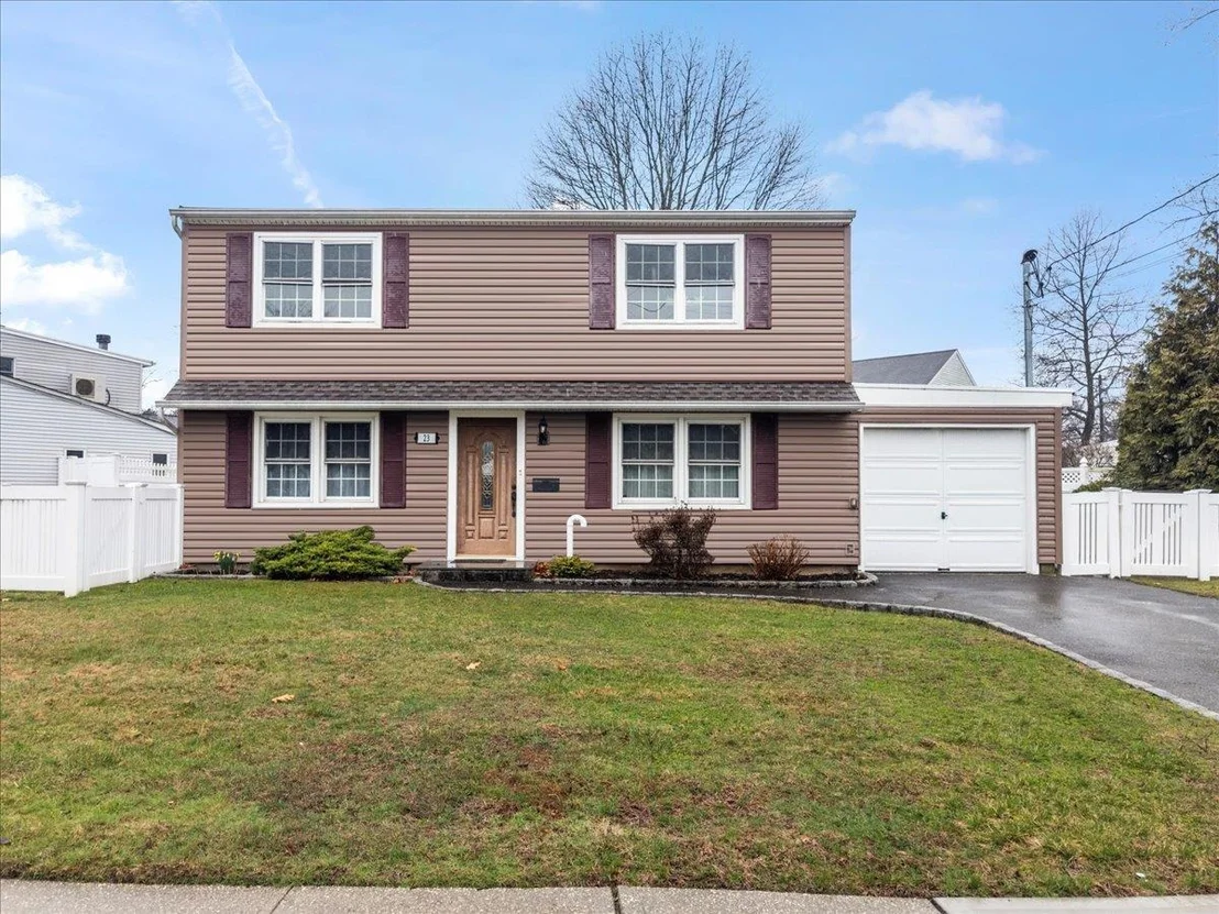 Photo of 23 Croyden Drive