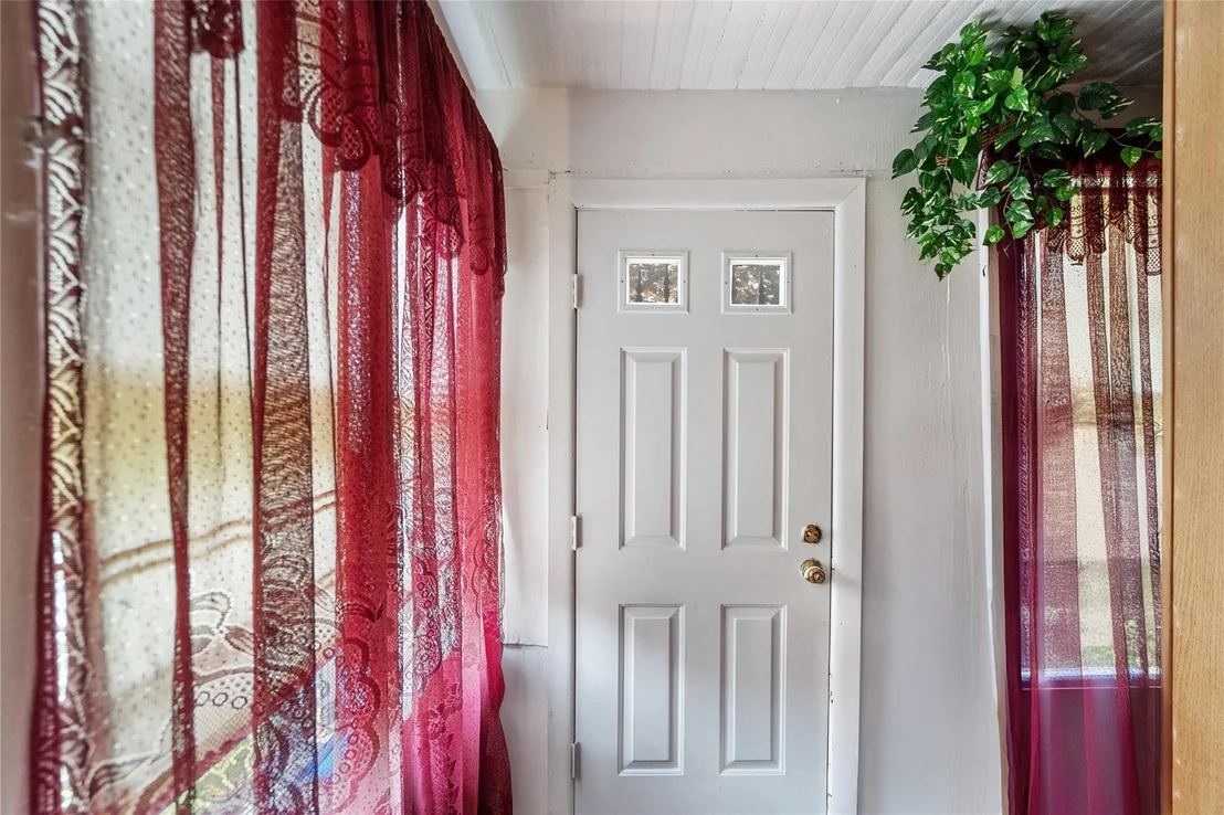 Photo of 10 Linden Avenue