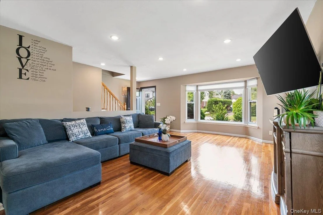 Photo of 72 Pembrook Drive