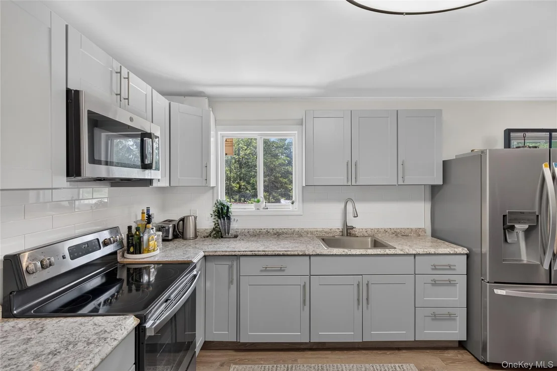 Photo of 108 Maplewood Avenue