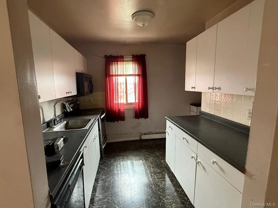 Photo of Unit 8B at 2399 Union Boulevard