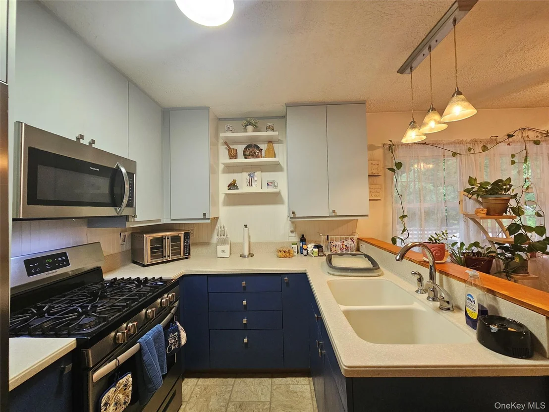 Photo of 4 Pinegrove Drive