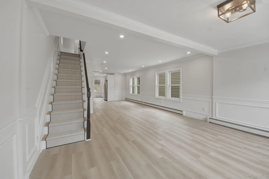 Photo of 424 Thieriot Avenue