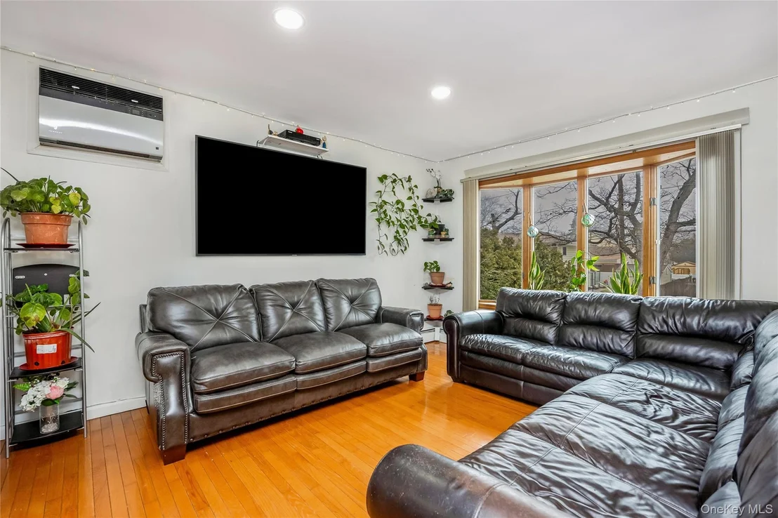 Photo of 22 3rd Street