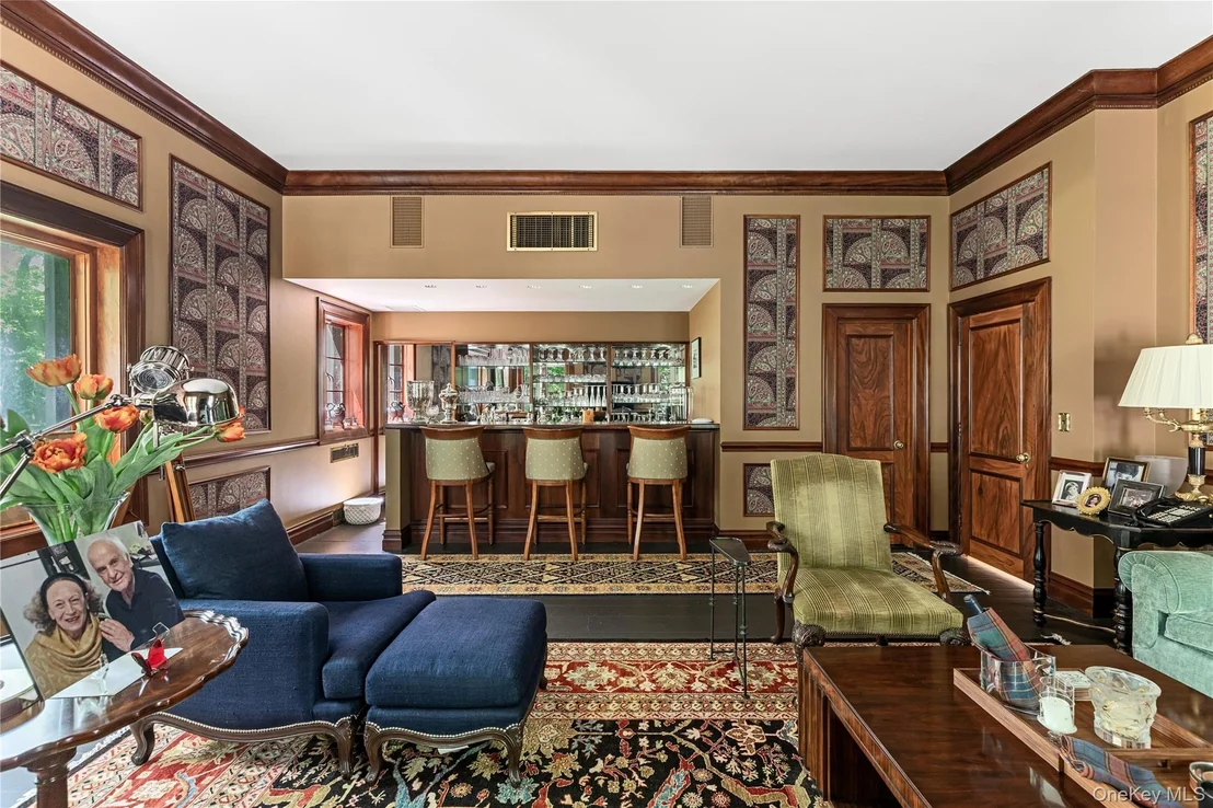 Photo of 100 Horseshoe Road