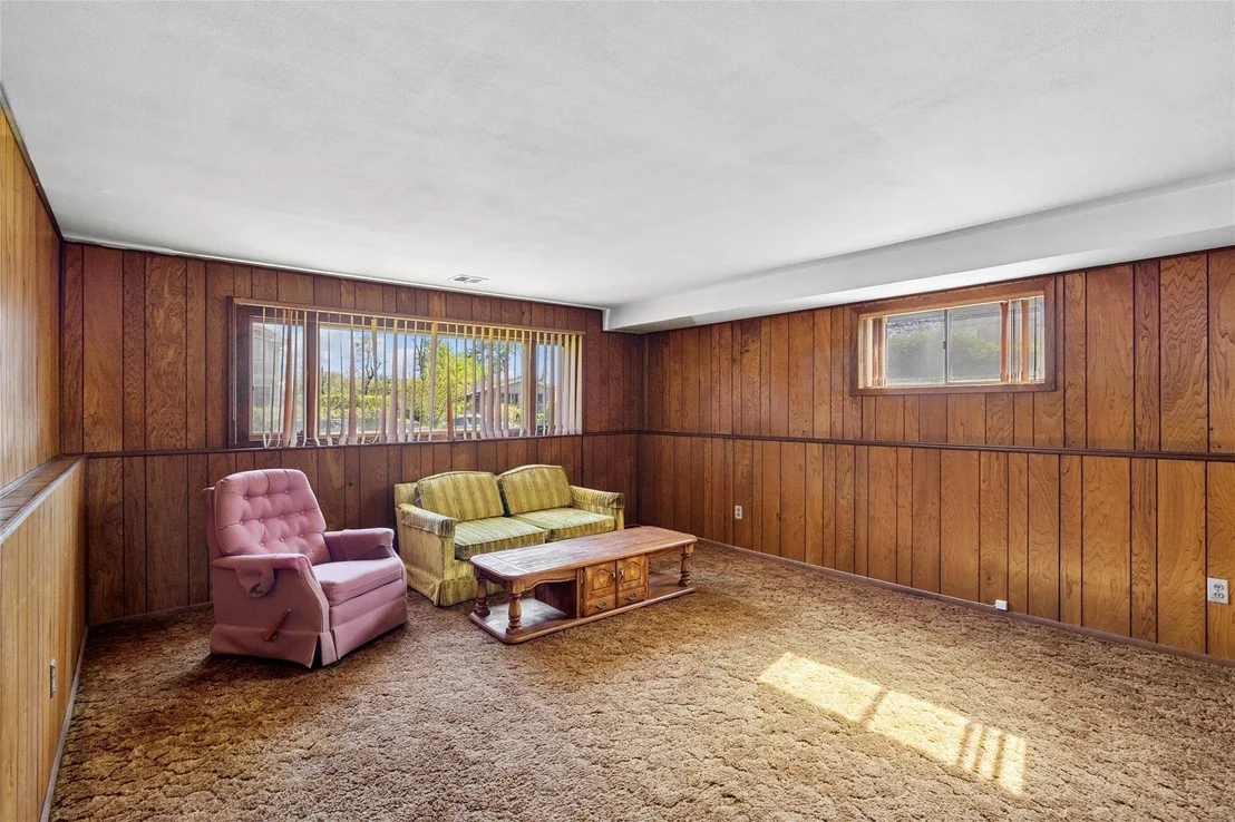 Photo of 56 Hayrick Lane