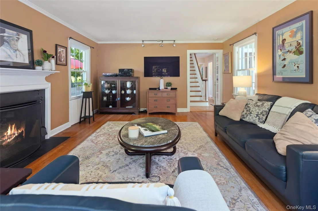 Photo of 611 Decatur Avenue