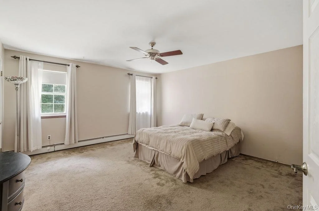 Photo of 20 Oak Tree Drive