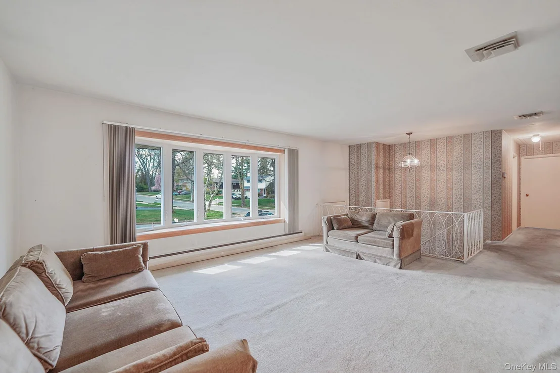 Photo of 13 Bee Drive