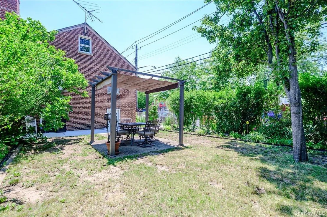 Photo of 2827 Philip Avenue