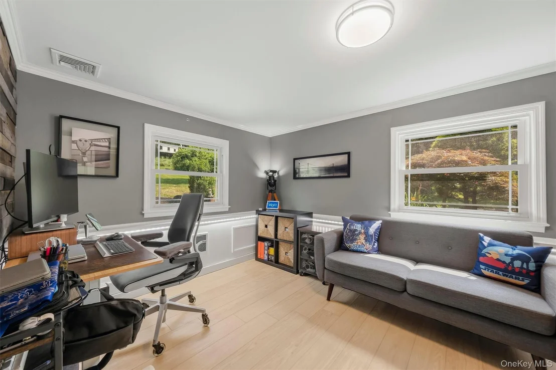Photo of 47 Scenic Drive