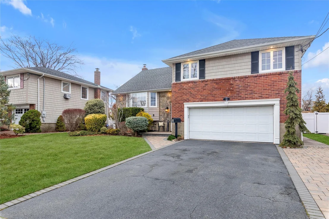 Photo of 355 Divot Road