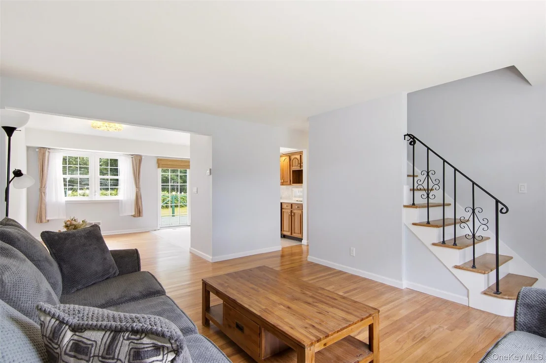 Photo of 15 Apple Lane
