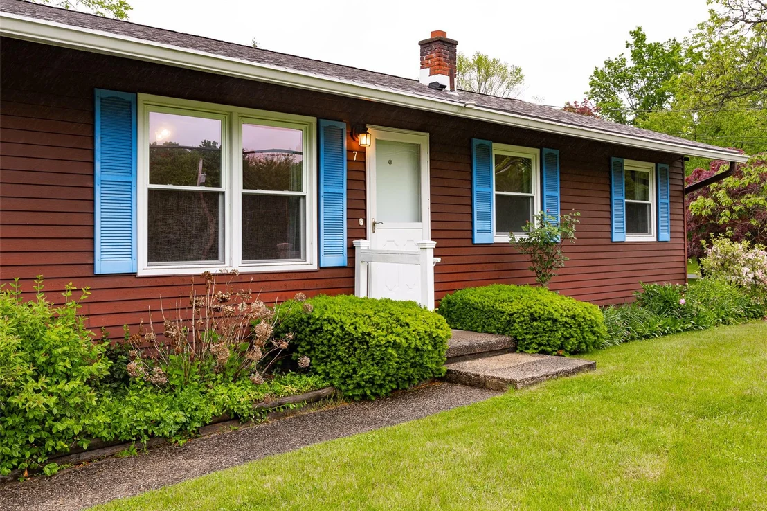 Photo of 7 Sycamore Drive