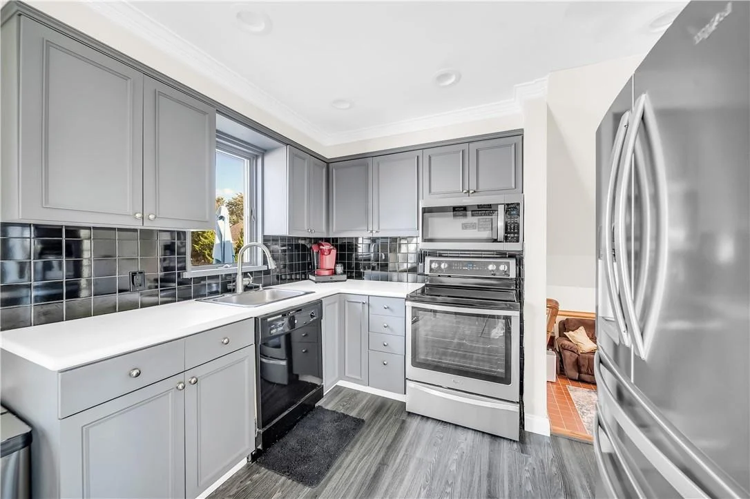 Photo of 75 East Drive