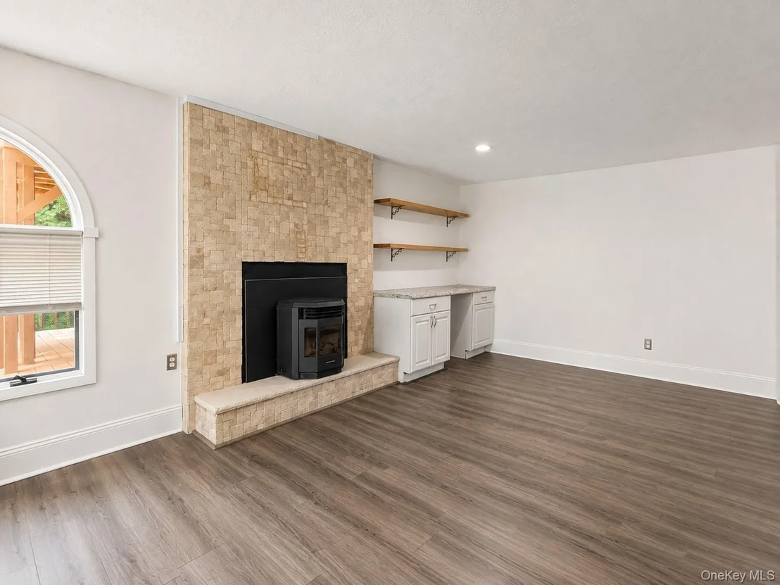 Photo of 33 Buckingham Circle
