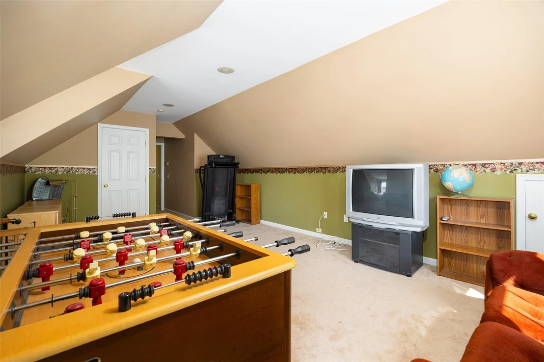Photo of 7 Coachlight Drive