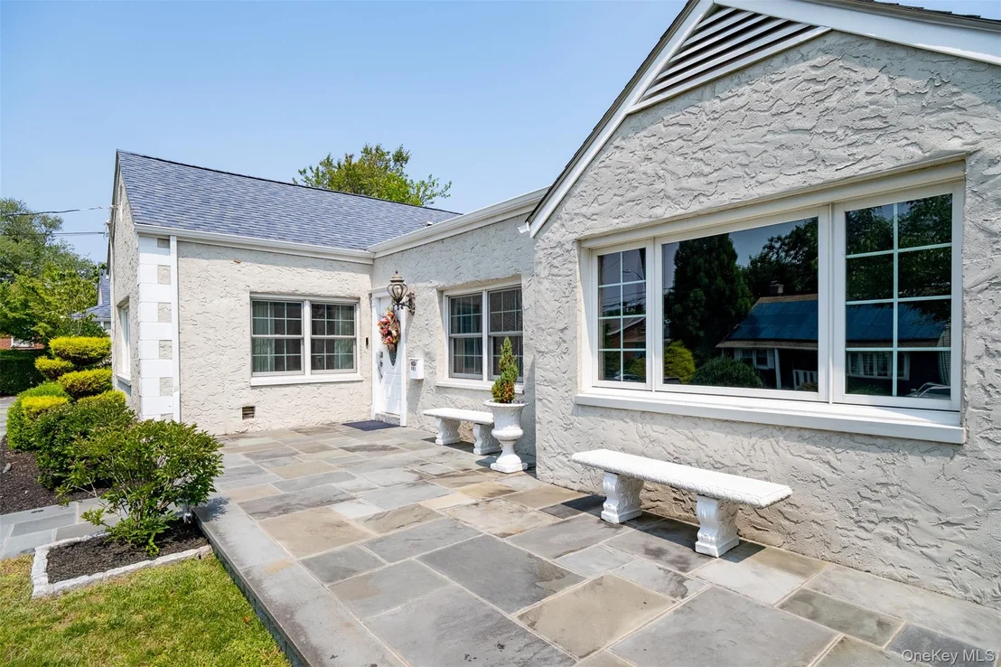 Photo of 982 Split  Rock Road