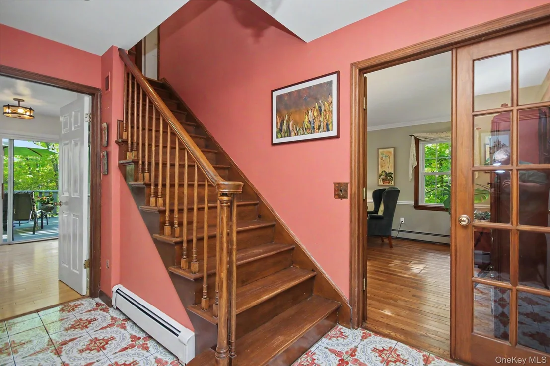 Photo of 1 Cliffside Lane