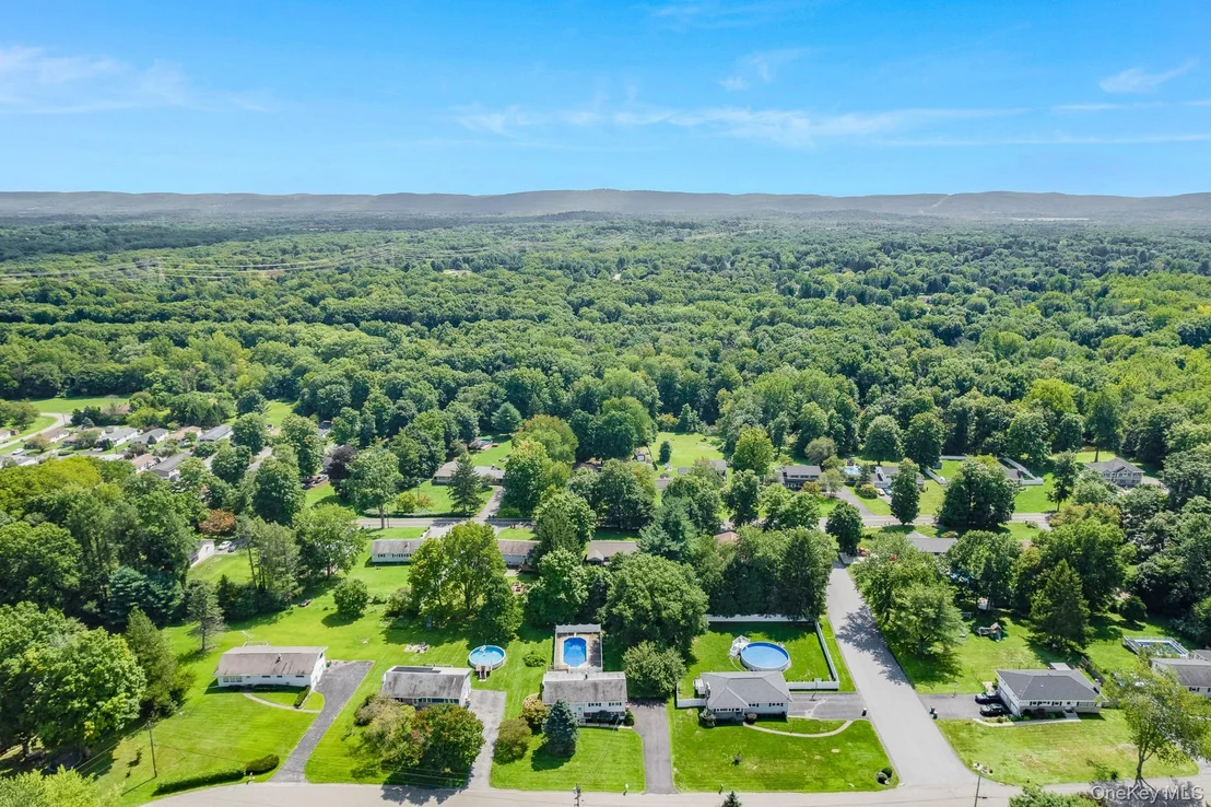 Photo of 103 Edgehill Drive