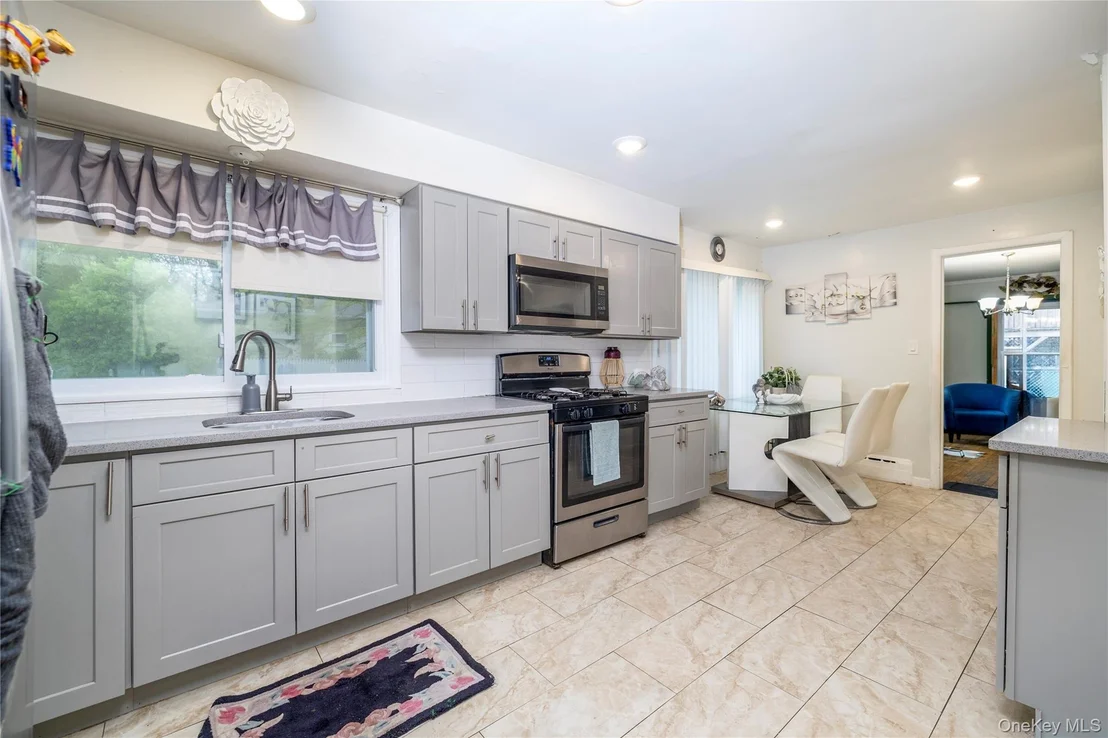 Photo of 265 Beachview Street