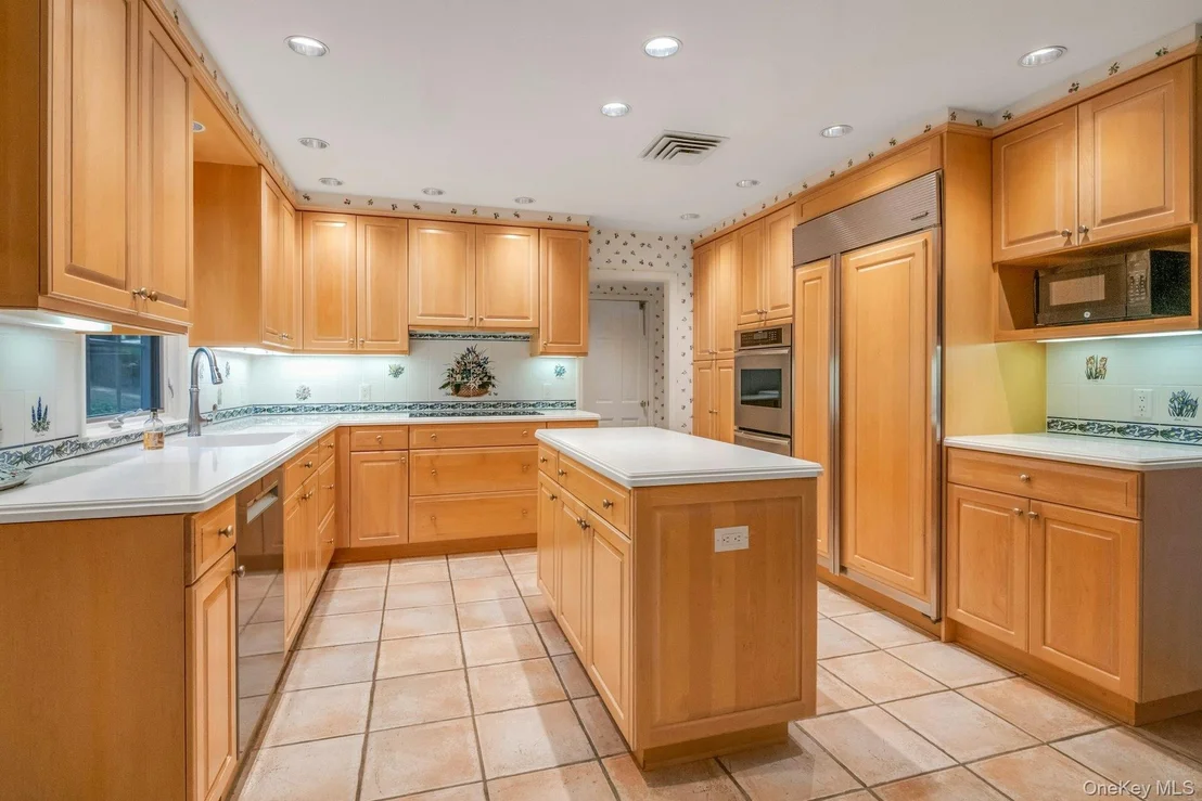 Photo of 409 Central Drive