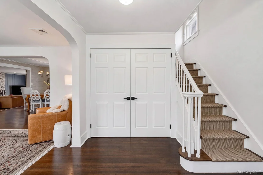Photo of 312 Riverside Drive