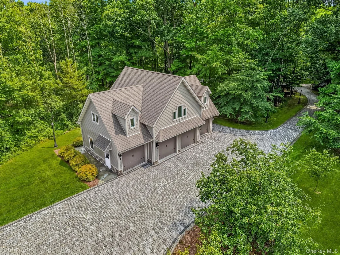 Photo of 7 Greenfield Drive