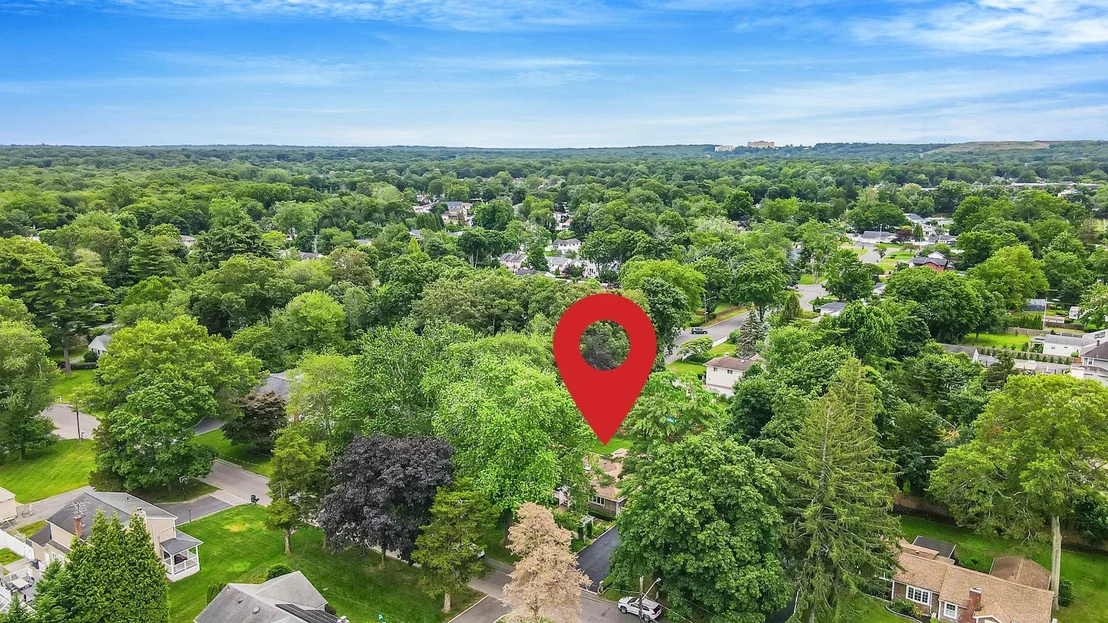 Photo of 2 Clearbrook Drive