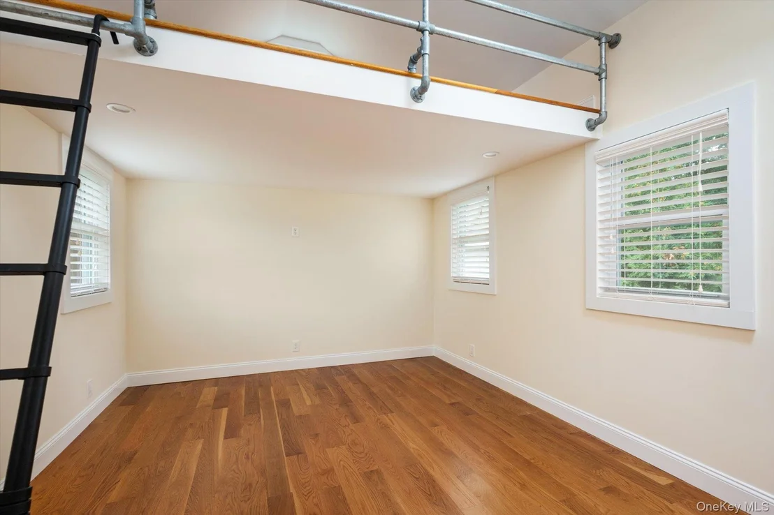 Photo of 234 Foxhurst Road